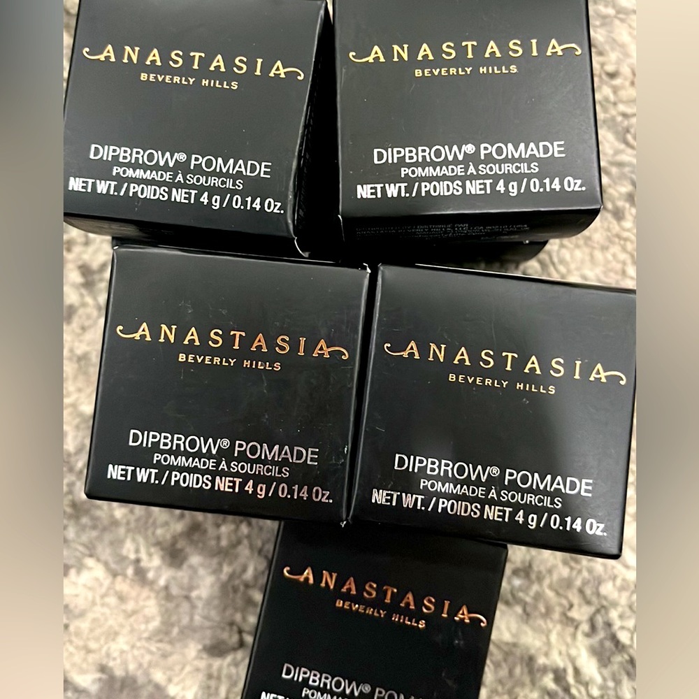 Anastasia Beverly Hills Dipbrow Pomade
